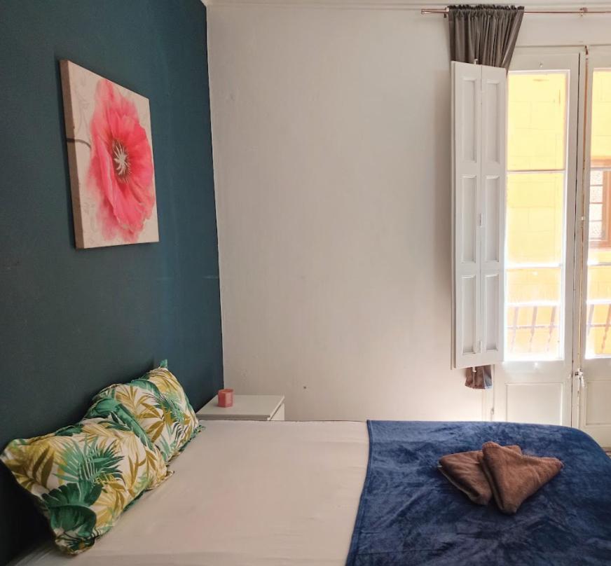 Banys Nous R2 Bed & Breakfast Barcelona Exterior photo